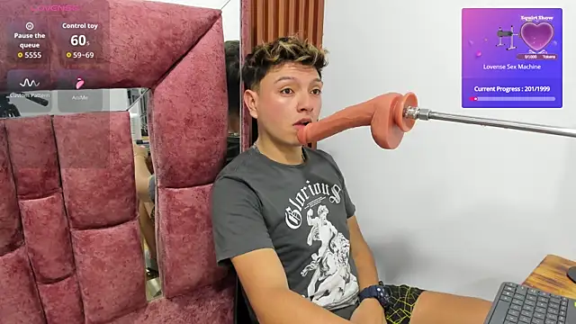 Snapshot of thiago_duval chatting on December 22, 2025, 7:25 pm thiago duval online show from December 22, 2025, 7:25 pm