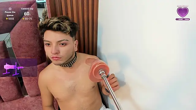 Snapshot of thiago_duval chatting on December 18, 2025, 8:23 pm thiago duval online show from December 18, 2025, 8:23 pm