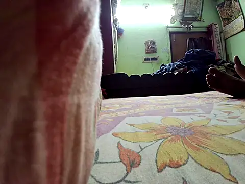 Mr-Mrs-couple online show from March 22, 2026, 6:42 pm