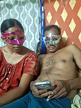 Mr-Mrs-couple online show from April 16, 2026, 11:44 am