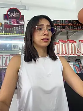 Snapshot of lunaluxury22 chatting on March 2, 2026, 1:07 pm lunaluxury22 online show from March 2, 2026, 1:07 pm