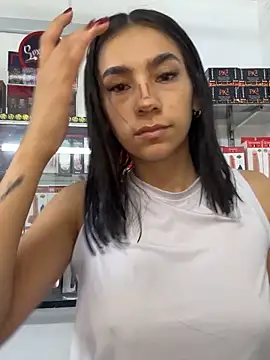 Snapshot of lunaluxury22 chatting on April 14, 2026, 12:54 pm lunaluxury22 online show from April 14, 2026, 12:54 pm