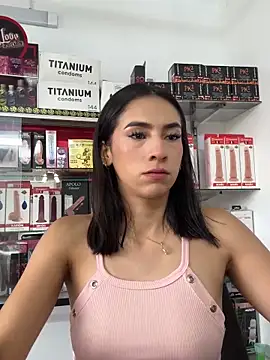 Snapshot of lunaluxury22 chatting on March 23, 2026, 4:29 pm lunaluxury22 online show from March 23, 2026, 4:29 pm