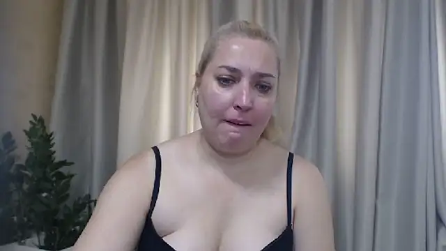 sweetpussy13 online show from July 26, 2026, 6:42 am