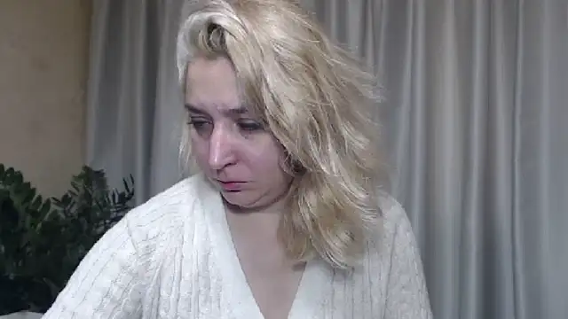 sweetpussy13 online show from October 2, 2025, 6:28 am