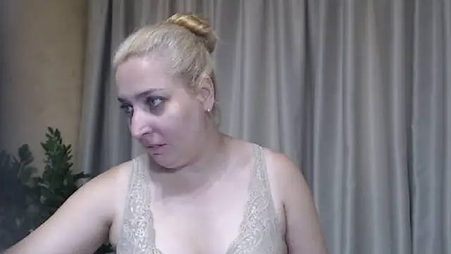 sweetpussy13 online show from July 28, 2026, 7:38 am