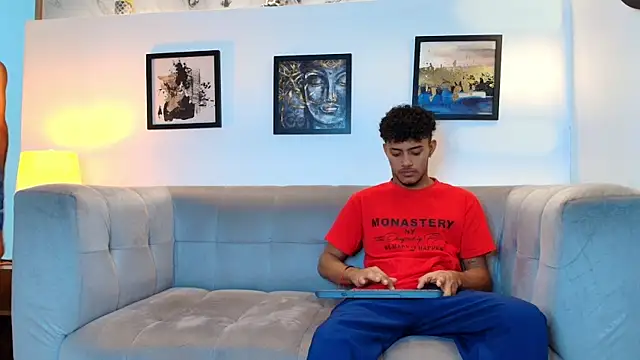 Snapshot of DIAMOND_BLACKS chatting on February 24, 2026, 7:53 am DIAMOND BLACKS online show from February 24, 2026, 7:53 am