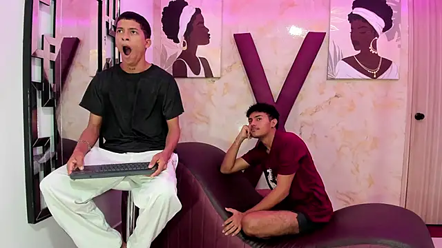 DIAMOND BLACKS online show from December 23, 2025, 7:18 am