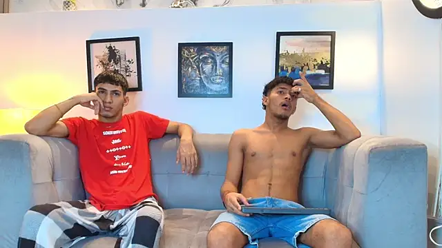 Snapshot of DIAMOND_BLACKS chatting on February 22, 2026, 7:33 am DIAMOND BLACKS online show from February 22, 2026, 7:33 am