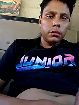 Fredyraudel1205 online show from May 20, 2026, 5:43 pm