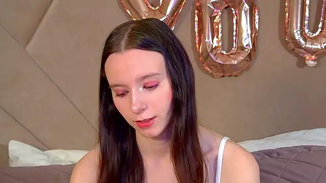 Snapshot of ArinaKubrick chatting on February 27, 2026, 4:18 pm ArinaKubrick online show from February 27, 2026, 4:18 pm