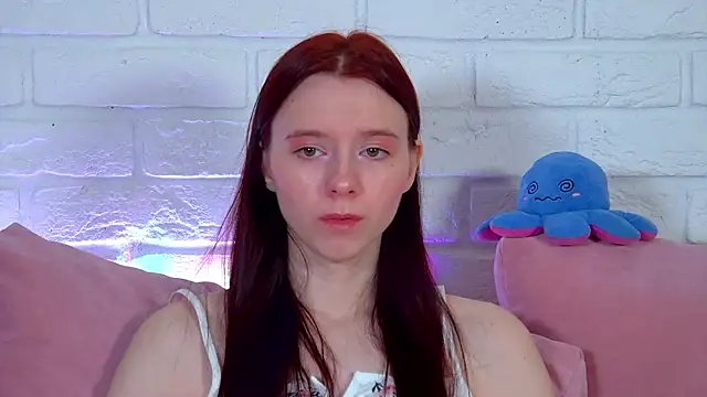 ArinaKubrick online show from June 16, 2026, 4:07 pm