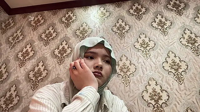 Snapshot of Katepleaurxo chatting on February 19, 2026, 7:38 am Katepleaurxo online show from February 19, 2026, 7:38 am