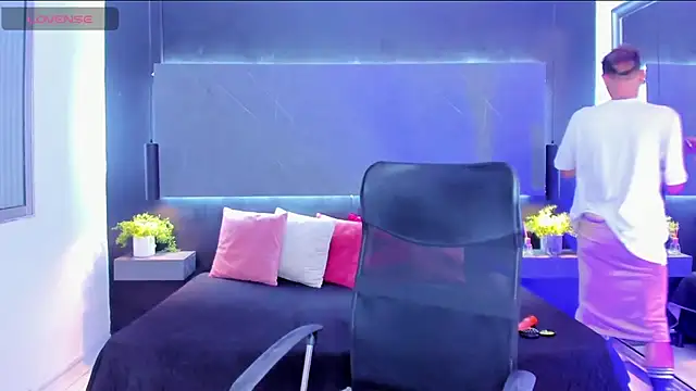 arcangel harris online show from April 7, 2026, 6:54 pm