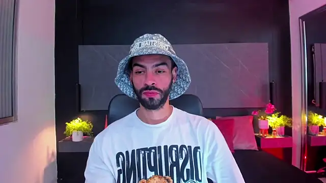 arcangel harris online show from February 23, 2026, 7:58 pm