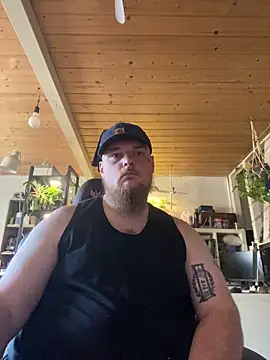YoursxTruly online show from May 1, 2026, 3:06 pm