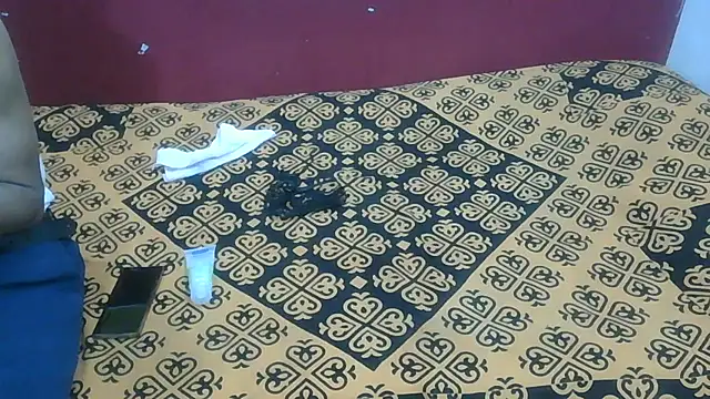 Lovelycouple25 online show from June 21, 2026, 6:08 am