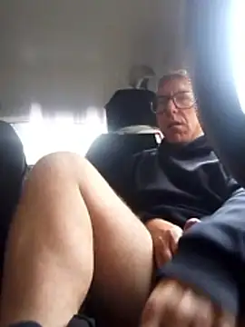 Snapshot of Mar81 chatting on January 17, 2026, 7:45 am Mar81 online show from January 17, 2026, 7:45 am