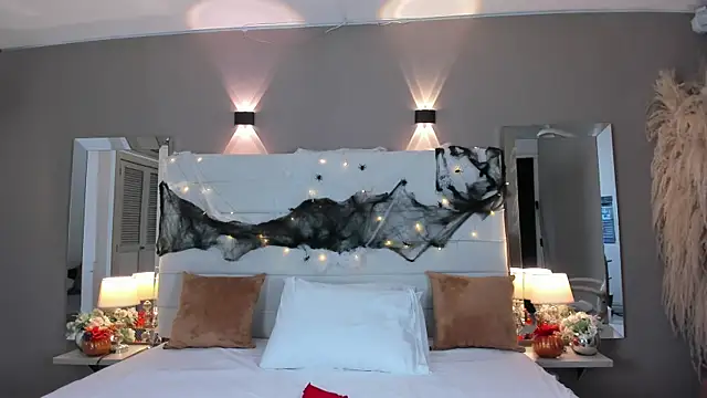 maturexxx  online show from October 30, 2025, 7:44 pm