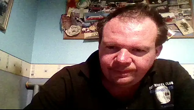 Snapshot of mrhardcock12 chatting on February 14, 2026, 9:15 pm mrhardcock12 online show from February 14, 2026, 9:15 pm