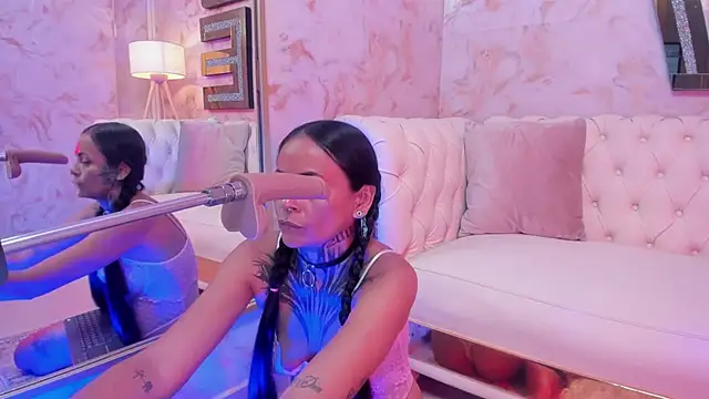 Snapshot of cheekybitch_ chatting on December 16, 2025, 3:22 am cheekybitch online show from December 16, 2025, 3:22 am