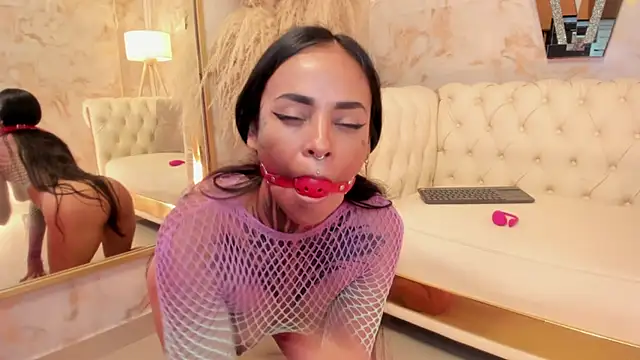 Snapshot of cheekybitch_ chatting on April 5, 2026, 3:57 am cheekybitch online show from April 5, 2026, 3:57 am