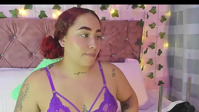 Ayla-marttinez online show from February 10, 2026, 1:26 am