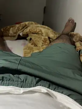 Night outcam online show from January 5, 2026, 6:55 pm