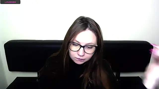 LiliaErmi online show from April 11, 2026, 7:56 am