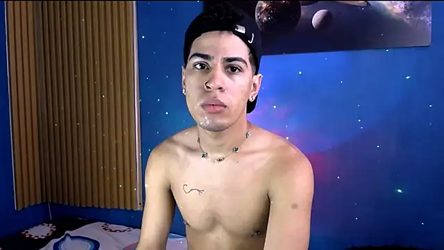 Snapshot of black_men9 chatting on February 8, 2026, 10:40 pm black men9 online show from February 8, 2026, 10:40 pm