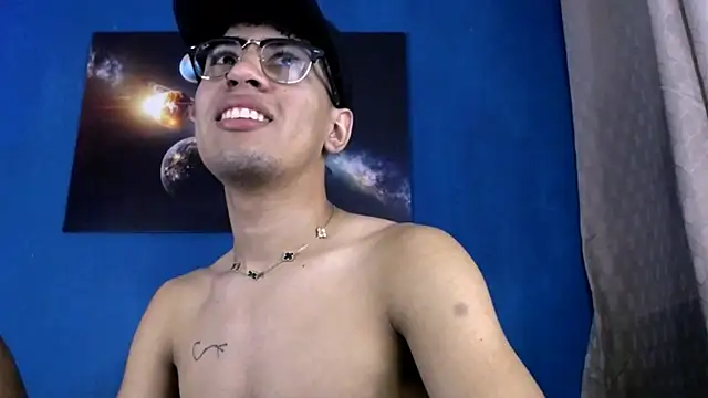 Snapshot of black_men9 chatting on February 10, 2026, 12:09 am black men9 online show from February 10, 2026, 12:09 am