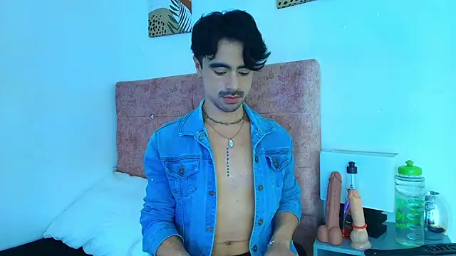 Ethan Briggs online show from January 14, 2026, 3:43 am