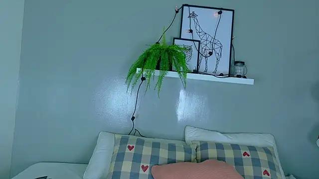 Miia Anderson online show from February 17, 2026, 8:06 pm