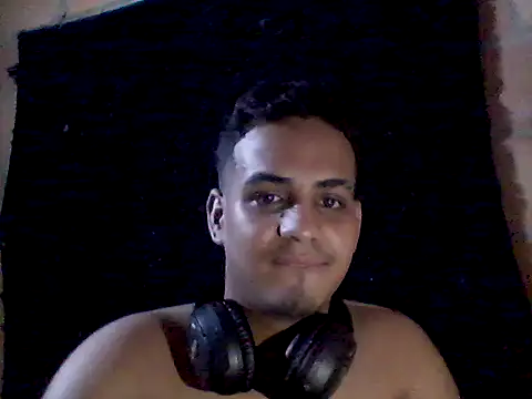 The boysexy online show from May 6, 2026, 4:38 am
