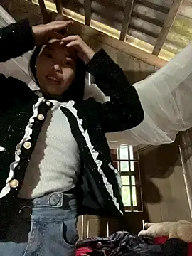 Snapshot of lux-su chatting on January 8, 2026, 9:37 am lux-su online show from January 8, 2026, 9:37 am