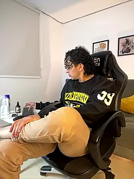 Jay Taylor online show from January 11, 2026, 10:38 pm