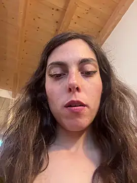 YourSlutQueen online show from June 22, 2026, 9:06 am
