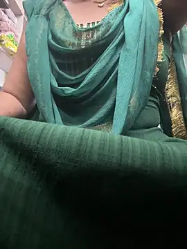 Snapshot of cute_mahi001 chatting on June 15, 2026, 1:55 pm cute mahi001 online show from June 15, 2026, 1:55 pm