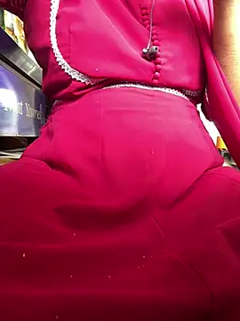 cute mahi001 online show from July 12, 2026, 4:02 am