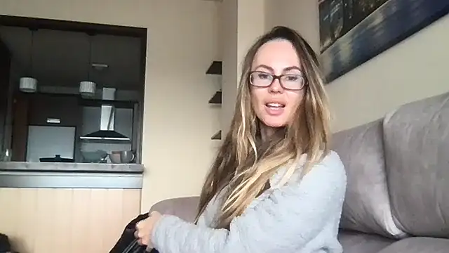 LeMilf online show from January 9, 2026, 9:16 am