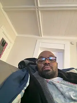 Snapshot of MrUnintentional chatting on April 13, 2026, 2:10 pm MrUnintentional online show from April 13, 2026, 2:10 pm
