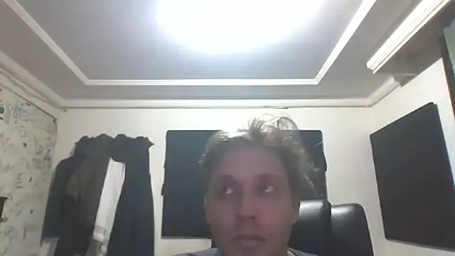 Elmonojojoi98 online show from March 6, 2026, 7:36 am