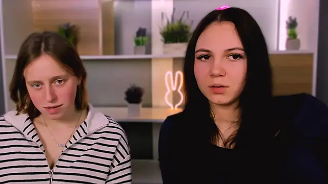 Snapshot of mira_vibe chatting on February 26, 2026, 8:09 pm mira vibe online show from February 26, 2026, 8:09 pm