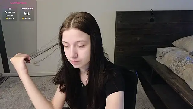 AlicePowells online show from March 24, 2026, 11:10 am