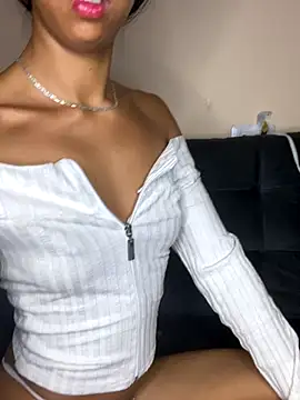 FOXXX BABY online show from January 9, 2026, 2:18 am