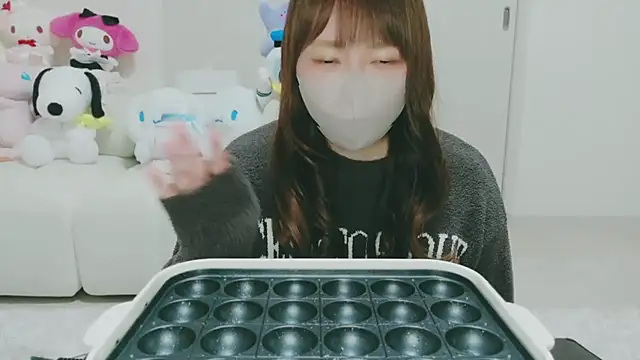 Snapshot of yuyuchan__ chatting on February 25, 2026, 10:15 am yuyuchan online show from February 25, 2026, 10:15 am