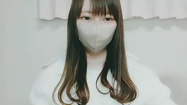 yuyuchan   online show from December 18, 2025, 10:19 am