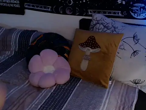 AlienforTwenty online show from February 13, 2026, 1:55 pm