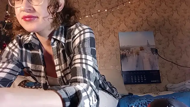 Snapshot of Alice_newhome chatting on February 13, 2026, 8:31 pm Alice newhome online show from February 13, 2026, 8:31 pm