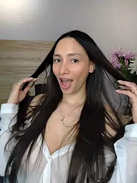 evangelineroos online show from April 12, 2026, 2:31 pm